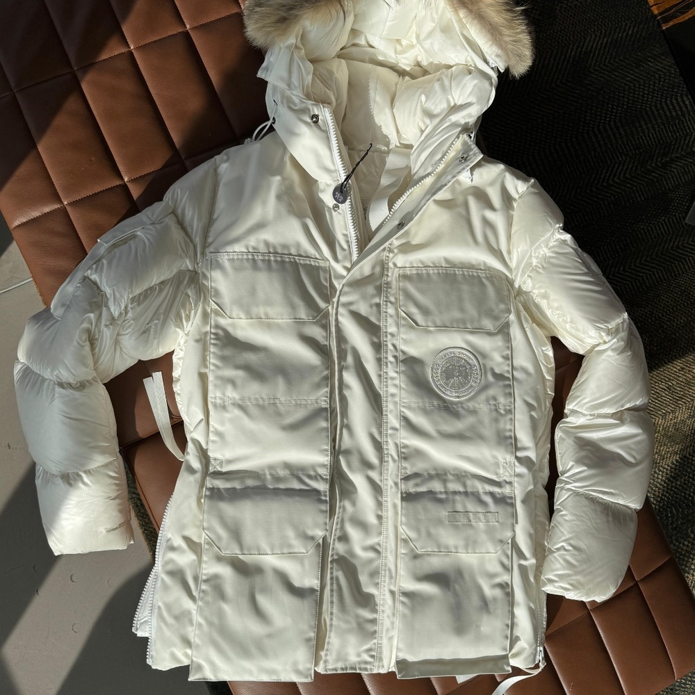 Canada Goose Expedition Parka S+M Size